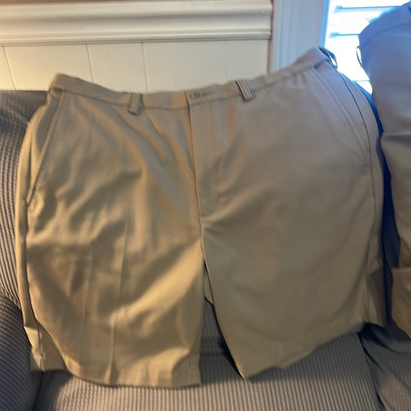 3 pair Haggar Cool 18 khaki shorts - Picture 2 of 3